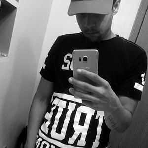 Meet your Posher, Bradley